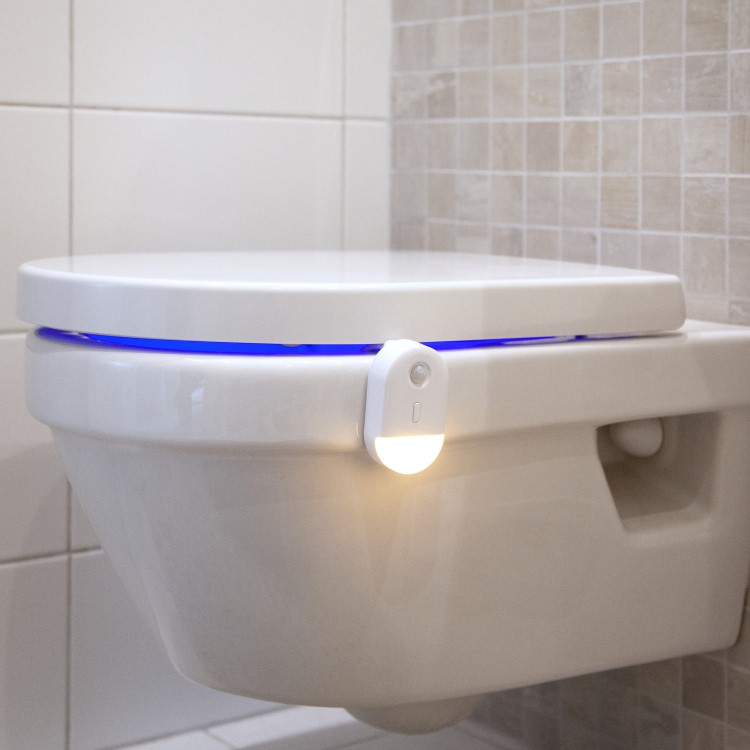 Toiletlys med sensor